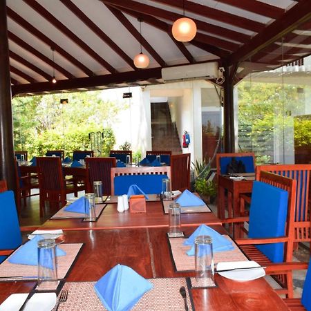 Anantamaa Hotel Тринкомали Экстерьер фото