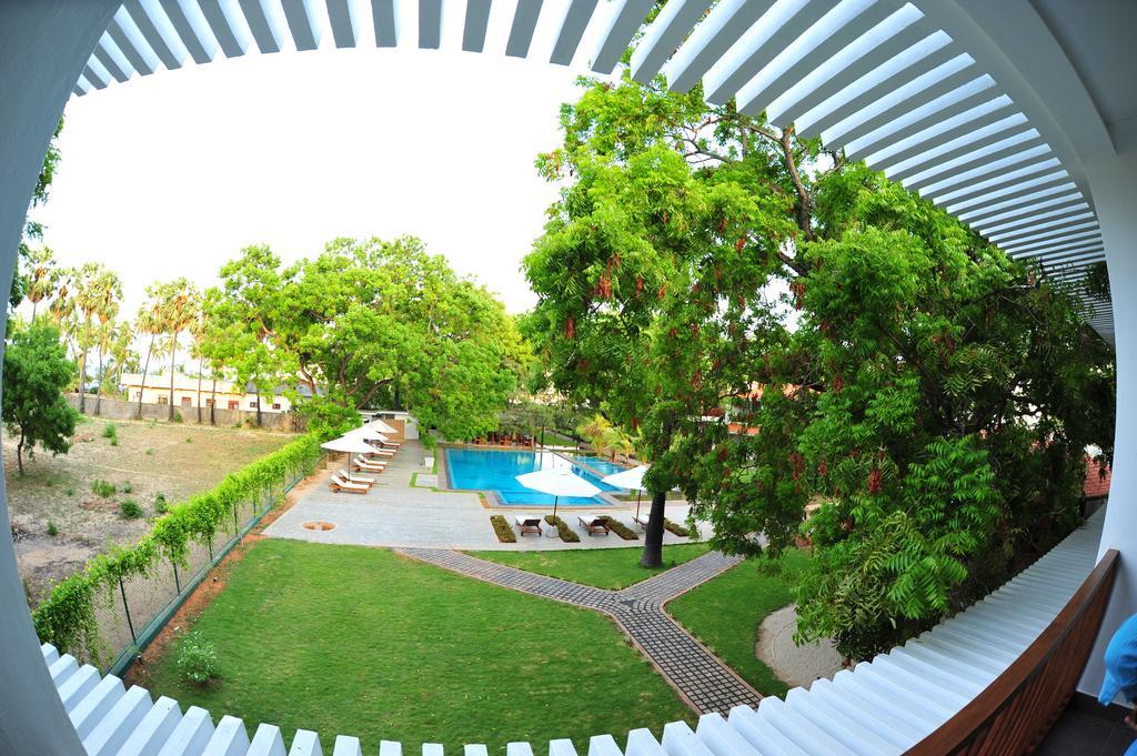 Anantamaa Hotel Тринкомали Экстерьер фото