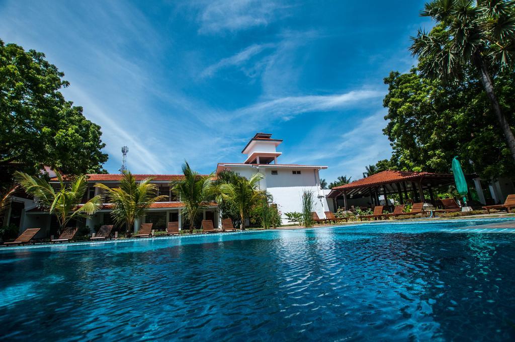 Anantamaa Hotel Тринкомали Экстерьер фото